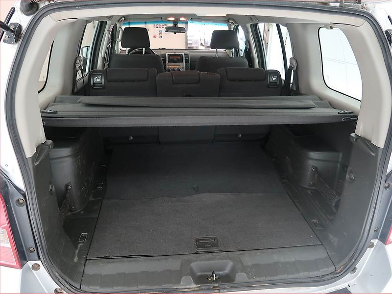 Nissan Pathfinder (2007) 2.5 dCi , 4X4 - fotka 14 z 17
