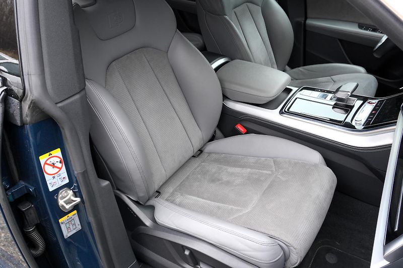 Audi SQ8 4.0 TFSI, ČR, Tažné, Matrix - fotka 43 z 44