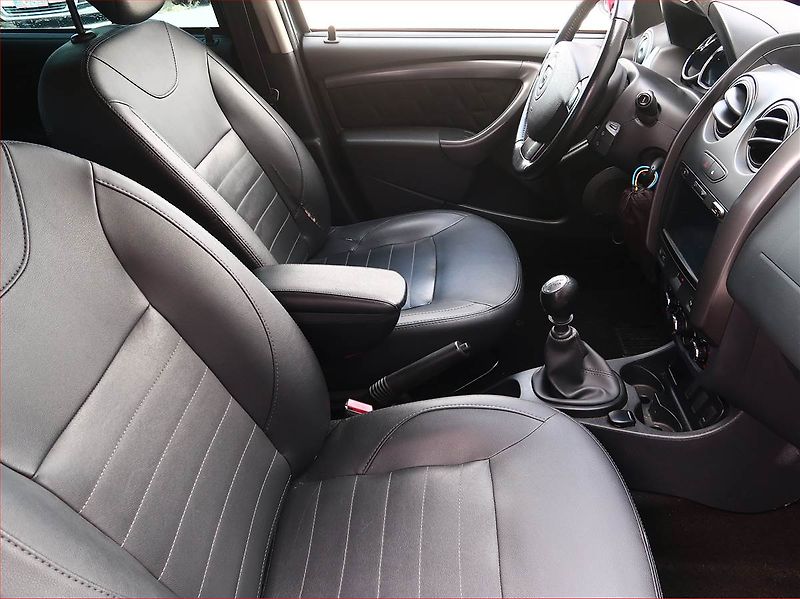 Dacia Duster (2014) 1.2 TCe, Navi, Tempomat - fotka 9 z 14