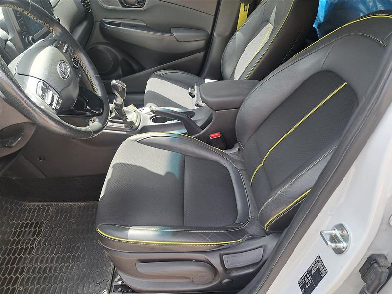 Hyundai Kona 1,0 T-GDI - fotka 19 z 56