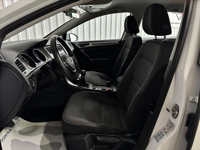 Volkswagen Golf 1.4TGI BMT ACC Comfortline - fotka 27 z 39