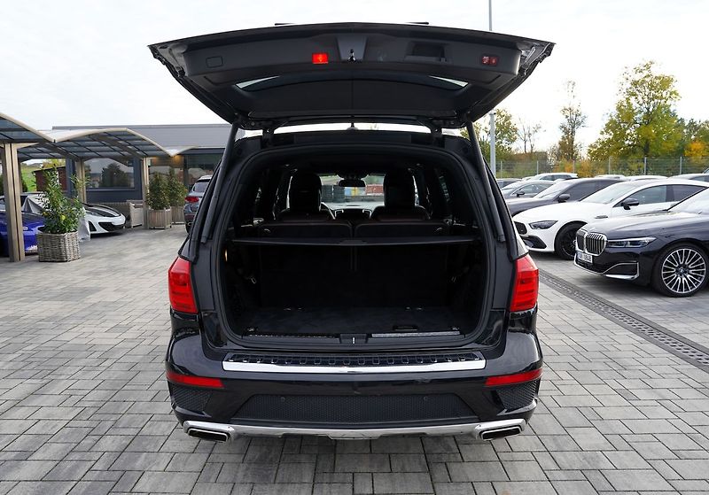Mercedes-Benz GL 500 V8 AMG/4Matic/NOVÝ MOTOR - fotka 12 z 44