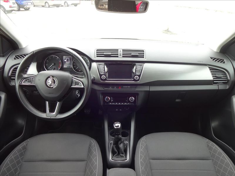 Škoda Fabia III 1.0TSI 70 kW STYLE - fotka 33 z 51