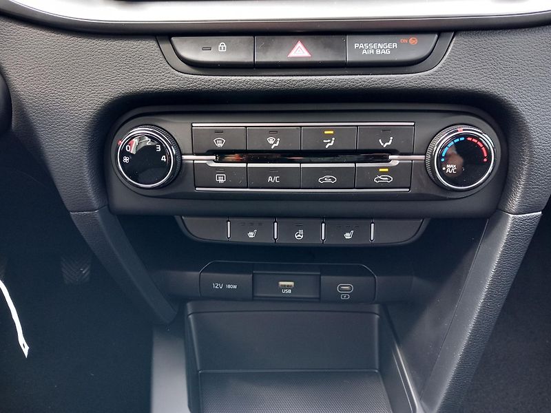 Kia Ceed SW (2026) 1.5 T-GDi GPF SPIN - fotka 6 z 6