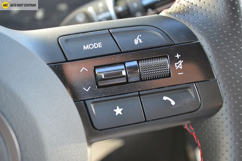 Hyundai Tucson 1,6 T-GDI-118KW N-LINE FL - fotka 28 z 61