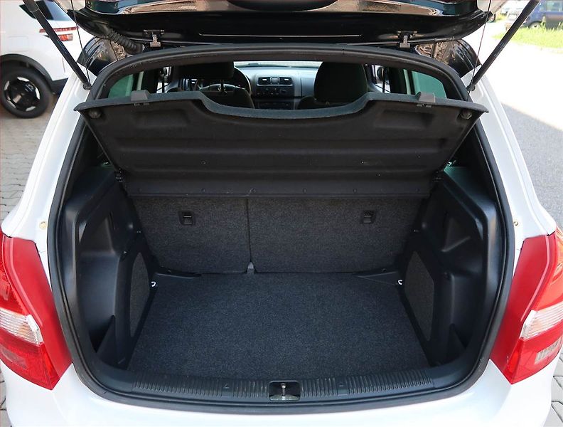 Škoda Fabia (2011) Monte Carlo 1.2 TSI - fotka 13 z 17