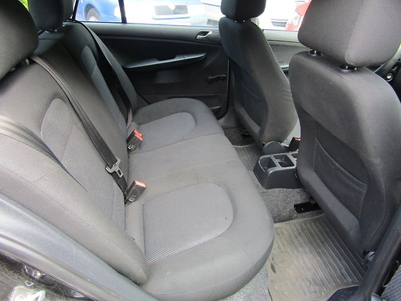 Škoda Fabia (2008) 1.2 47kW BEZ KOROZE - fotka 22 z 32