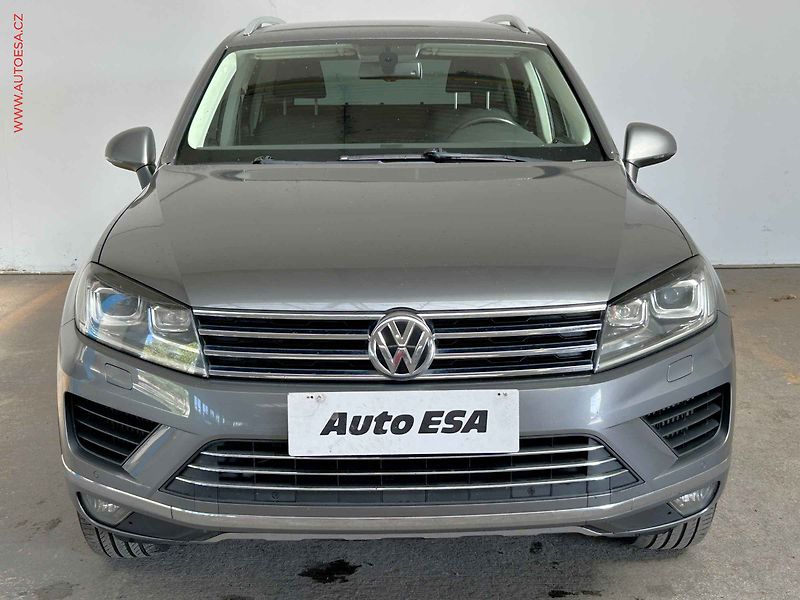Volkswagen Touareg (2015) 3.0TDi quattro, AT, bixen - fotka 2 z 17