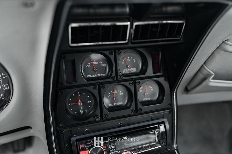 Chevrolet Corvette (1977) - fotka 46 z 51