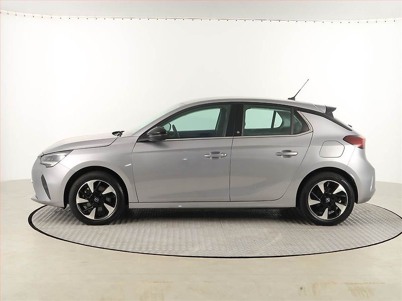 Opel Corsa (2020) Elegance 50 kWh, SoH 98% - fotka 3 z 20