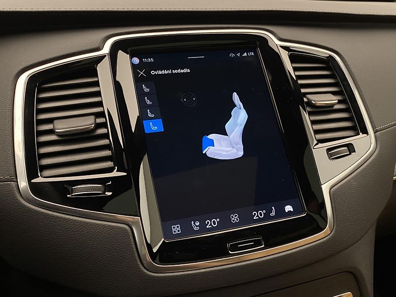 Volvo XC90 B5 AWD BRIGHT ULTRA AUT CZ 7m - fotka 65 z 66