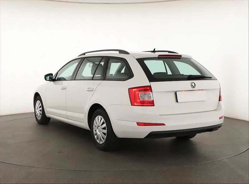 Škoda Octavia (2015) 1.6 TDI, Tempomat - fotka 4 z 11