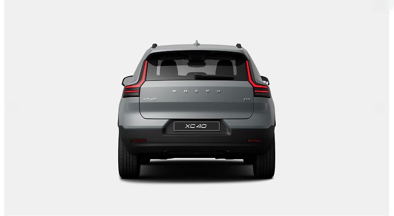 Volvo XC40 (2026) B3 AUT ESSENTIAL - fotka 4 z 12