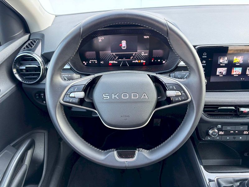 Škoda Fabia (2025) 1.0 TSI / 70 kW / SELECTION - fotka 16 z 32