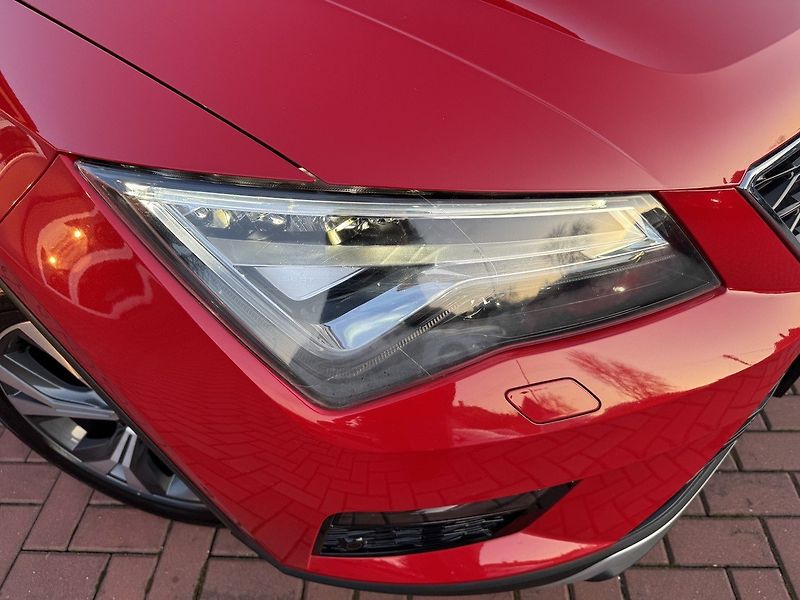 Seat Ateca (2019) 1.5TSi Full LED Navi Kamera - fotka 36 z 48