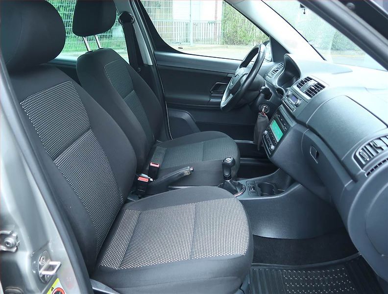 Škoda Roomster (2011) Scout 1.2 TSI, Serv.kniha - fotka 9 z 17
