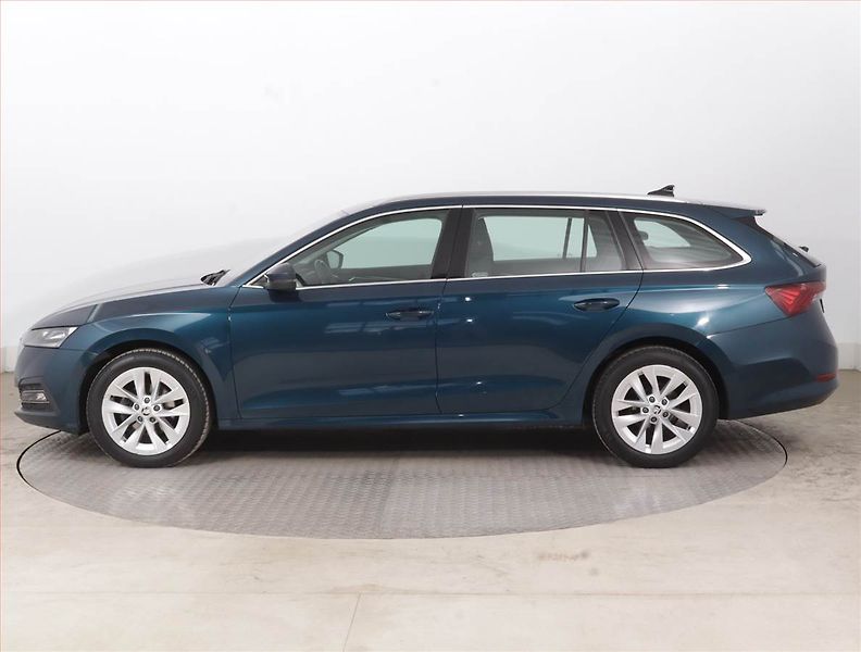 Škoda Octavia (2022) 2.0 TDI, ČR,1.maj, Serv.kniha - fotka 3 z 15
