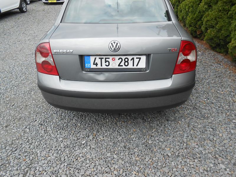 Volkswagen Passat 1.9TDi,96KW,KLIMA,207TKm - fotka 3 z 21