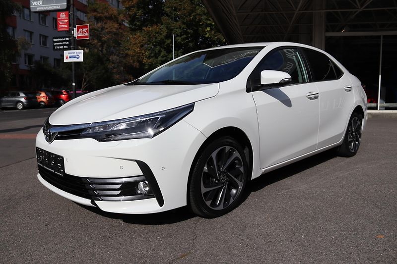 Toyota Corolla (2018) Toyota Corolla Sedan 1.6 - fotka 22 z 60