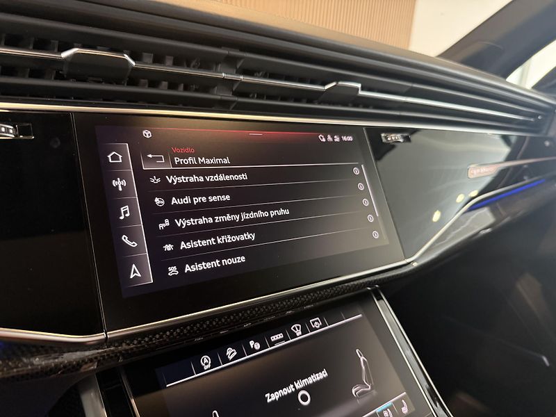 Audi SQ7 TDI V8 B&O 7míst Laser Carbon - fotka 42 z 49