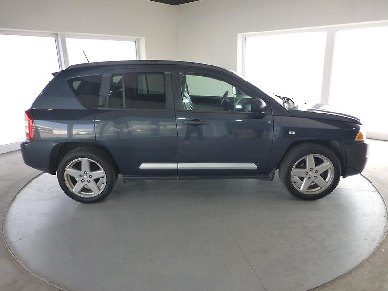Jeep Compass (2008) 2,0CRDI*VYHŘ.SED*TAŽNÉ*ALU*4X4 - fotka 4 z 23