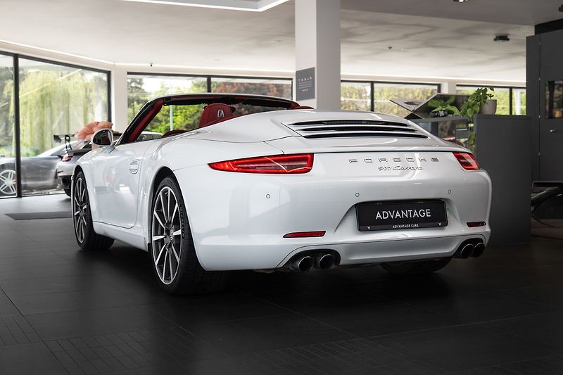 Porsche 911 (991) Carrera Cabriolet - fotka 4 z 23