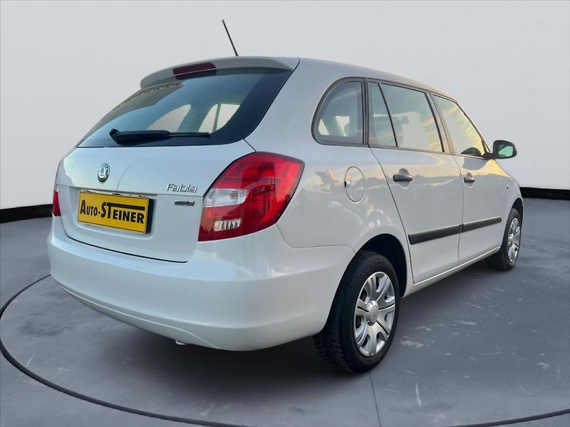 Škoda Fabia 1,6 TDi, Klima - fotka 6 z 17