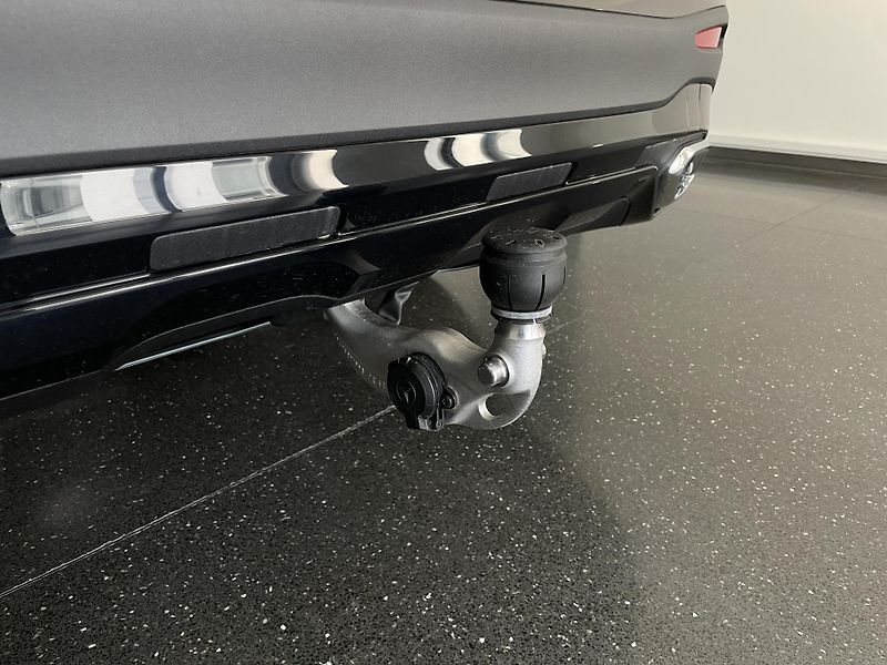 Mercedes-Benz GLC 200d 4Matic - fotka 13 z 33