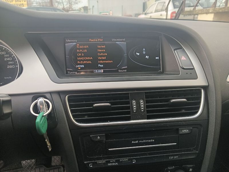 Audi A4 2.0 TDI ALLROAD 4x4 Panorama - fotka 16 z 22