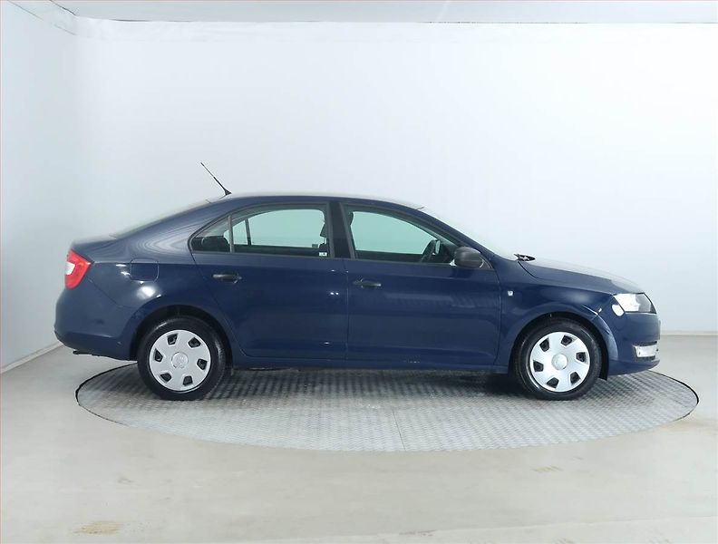 Škoda Rapid (2013) 1.2 TSI - fotka 6 z 14