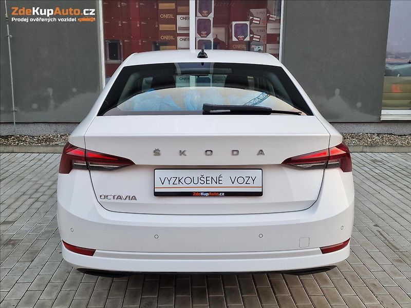 Škoda Octavia 2.0TDI Ambition,ČR,1.Majitel - fotka 9 z 50
