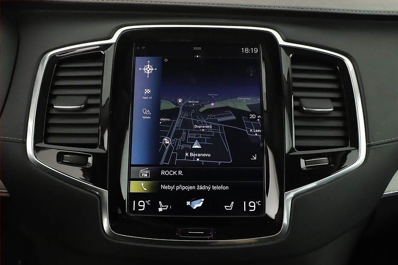 Volvo XC90 (2017) D5 AWD - fotka 14 z 21