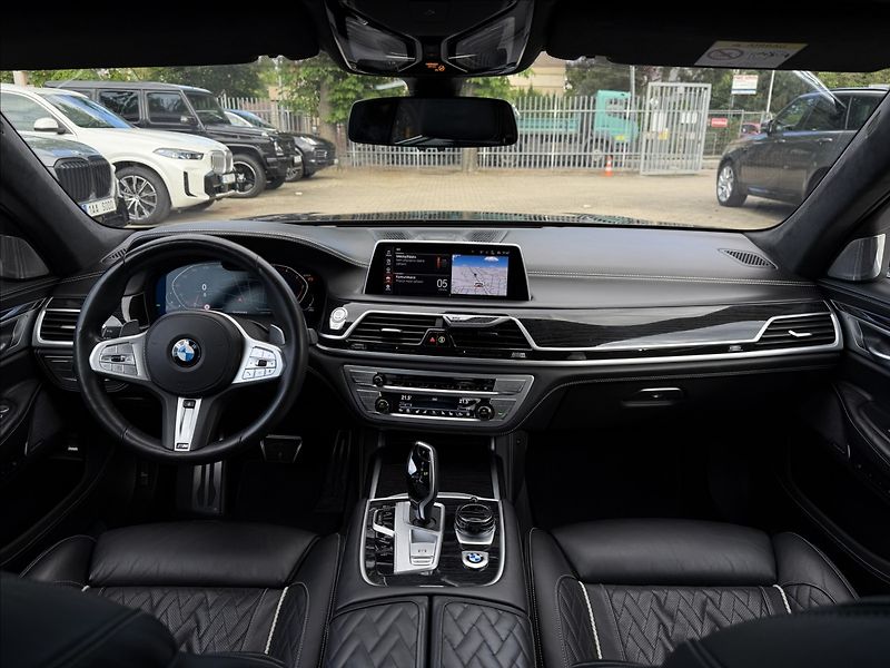 BMW Řada 7 740D Long Individual - fotka 11 z 46