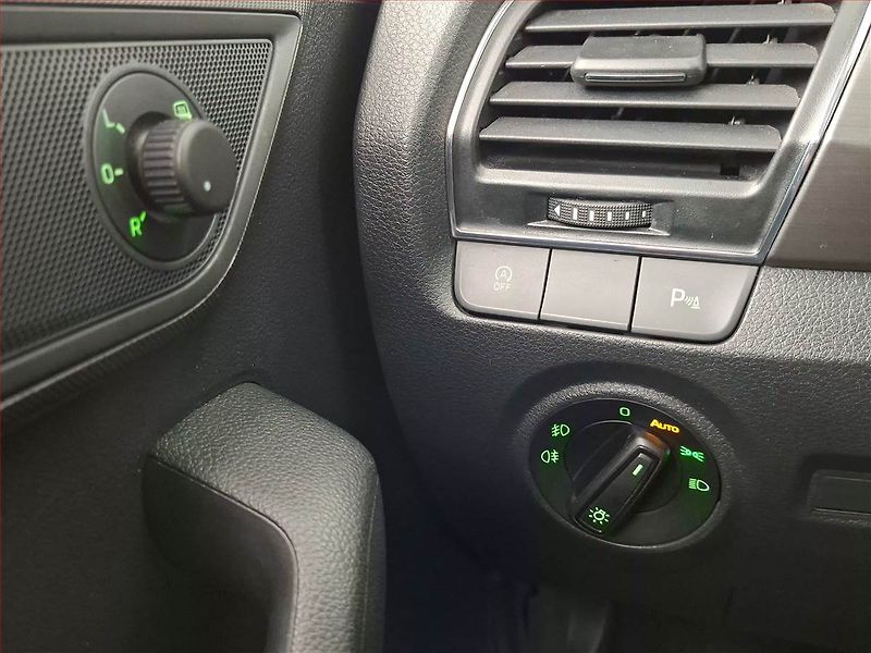 Škoda Fabia (2020) 1.0 TSI, Serv.kniha, Tempomat - fotka 16 z 17