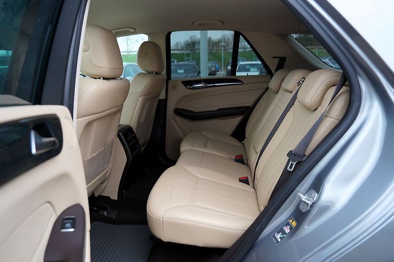 Mercedes-Benz GLE 350d 4Matic AMG/20/ČR - fotka 24 z 35