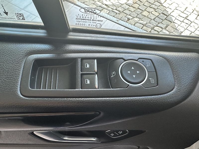 Ford Tourneo Custom Trend 320 L2 2.0 EB 130k  - fotka 17 z 28