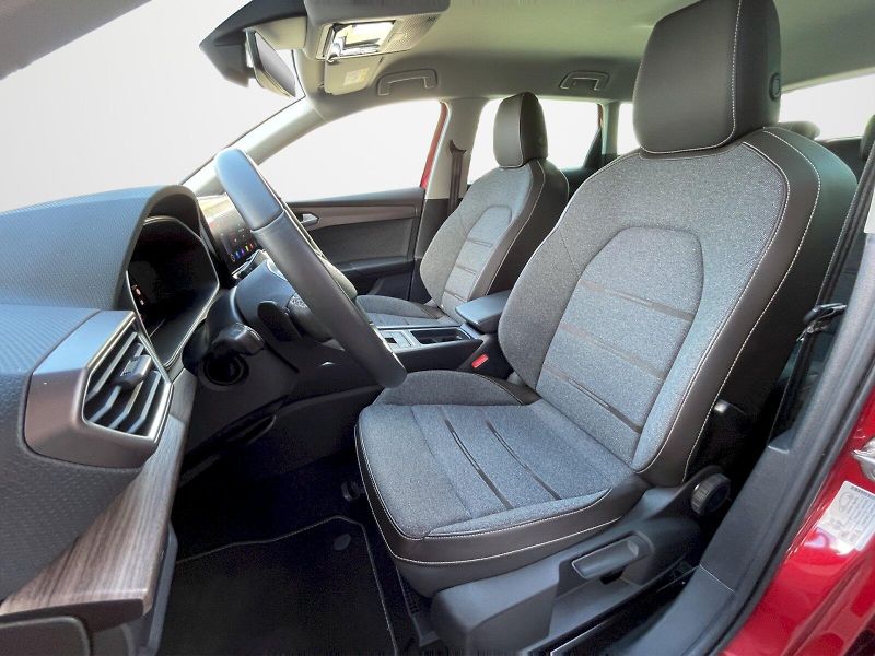 Seat Leon (2024) 1.5 eTSI 110 kW DSG Xcellence - fotka 23 z 34