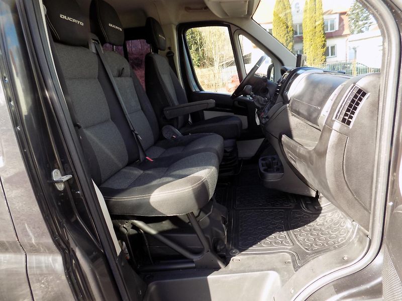Fiat Ducato (2015) 3,0 130KW 7 MÍST VALNIK - fotka 30 z 42