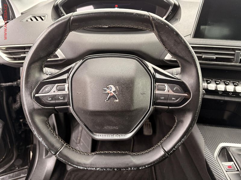 Peugeot 3008 (2019) 1.5HDi, Active, navi - fotka 13 z 18