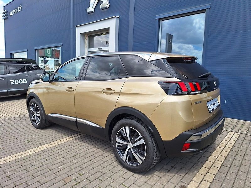 Peugeot 3008 (2017) ALLURE 1,6 BHDi 120k EAT6 - fotka 3 z 18
