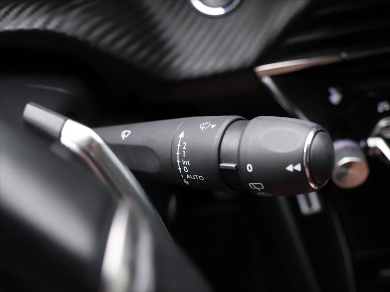 Peugeot 2008 1,2 PT114kW CZ GT-line - fotka 22 z 40