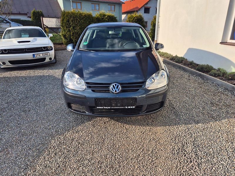 Volkswagen Golf (2005) 1.6 MPI Trend - fotka 10 z 30