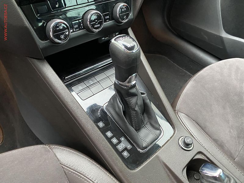 Škoda Octavia (2017) 2.0 TDi 4x4, L&K, DSG - fotka 16 z 19