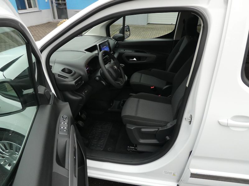 Toyota ProAce City VERSO 1,5D závěs - fotka 10 z 15