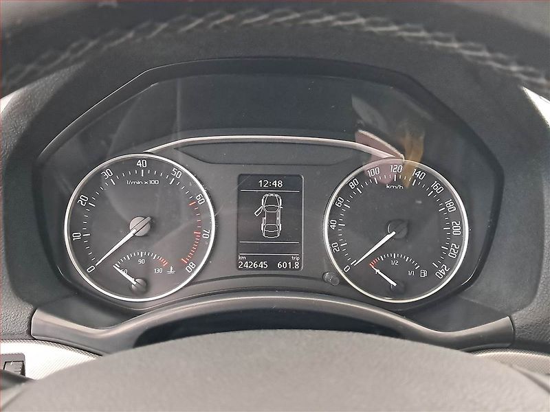 Škoda Octavia (2010) Elegance 1.4 TSI, ČR,1.maj - fotka 11 z 17