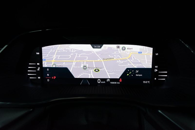 Škoda Octavia 2.0 TDI DSG*ACC*PO ROZVODECH* - fotka 17 z 35