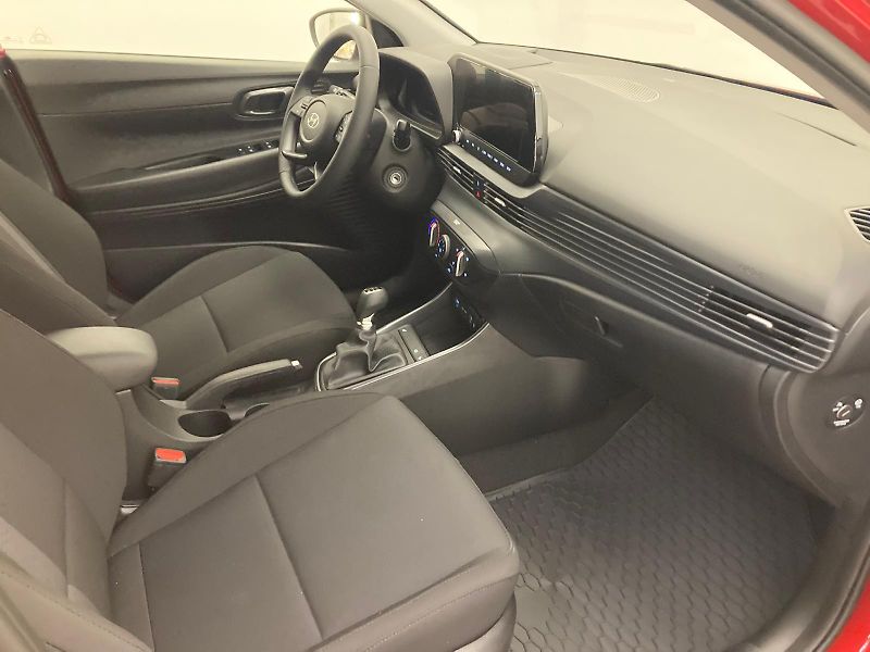 Hyundai i20 1,2I SMART - fotka 11 z 15