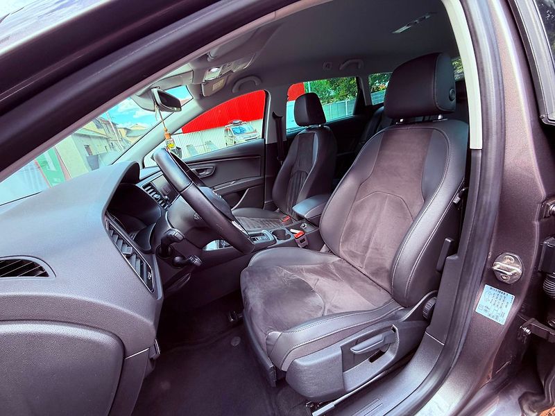 Seat Leon 1.4 TSi Xcellence, Serviska - fotka 14 z 28