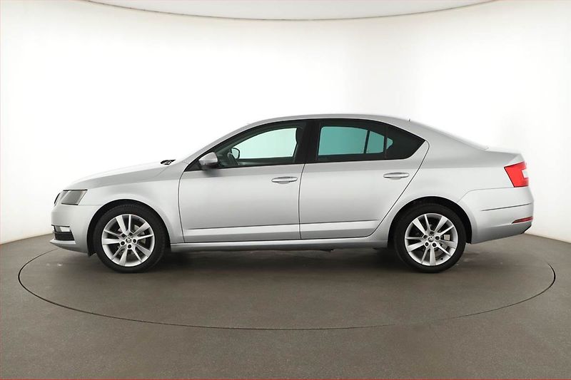 Škoda Octavia (2017) Ambition Plus 1.6 TDI - fotka 3 z 13