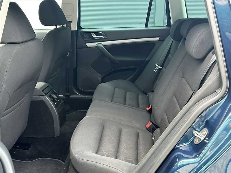 Škoda Octavia 1,8 TSI 152PS  II FL Family - fotka 13 z 44